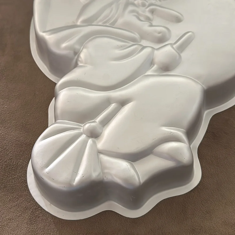 Wilton *VINTAGE* High Flyin' Witch Cake Bake & Decorate Party Pan